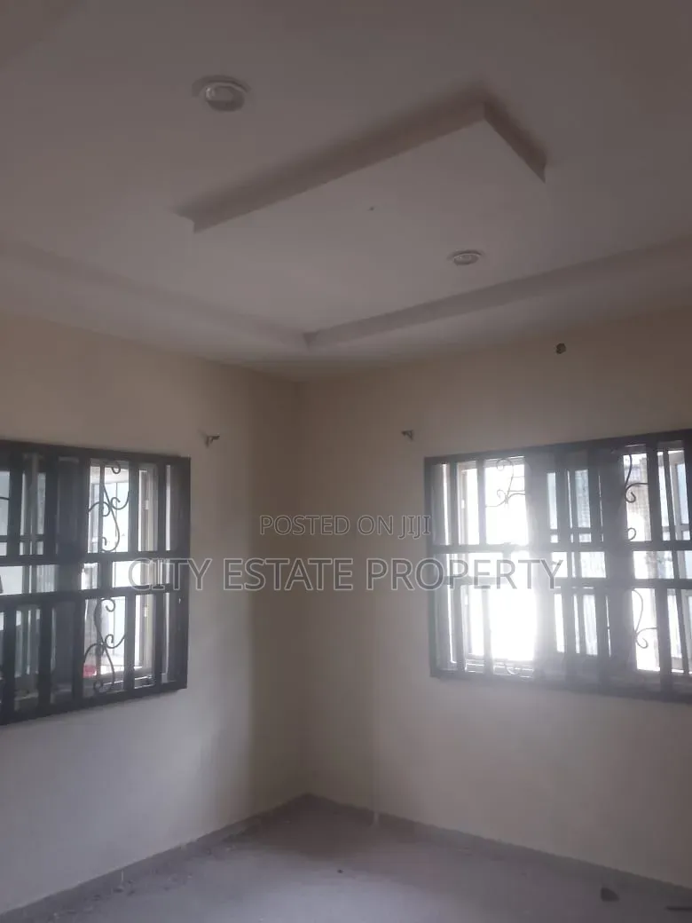 2bdrm Block of Flats in Redeem Estate, Rukpokwu for rent in Rukpokwu