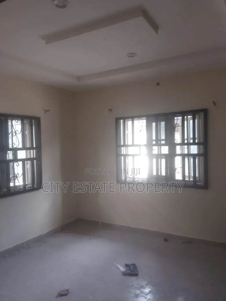 2bdrm Block of Flats in Redeem Estate, Rukpokwu for rent in Rukpokwu