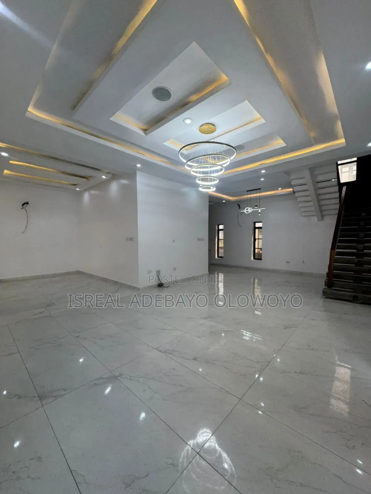 5bdrm Duplex in Lekki Phase 1 for sale in Lekki Phase 1