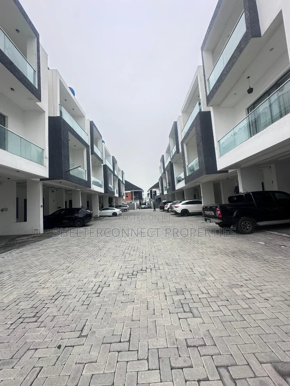 4bdrm Duplex in Lekki Expressway for rent in Lekki Expressway