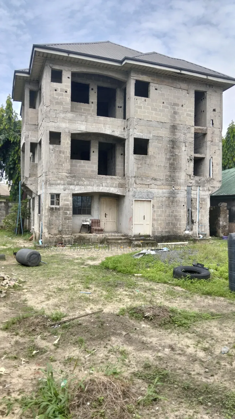 6bdrm Block of Flats in Elelenwo , Near Mtn for sale in Elelenwo