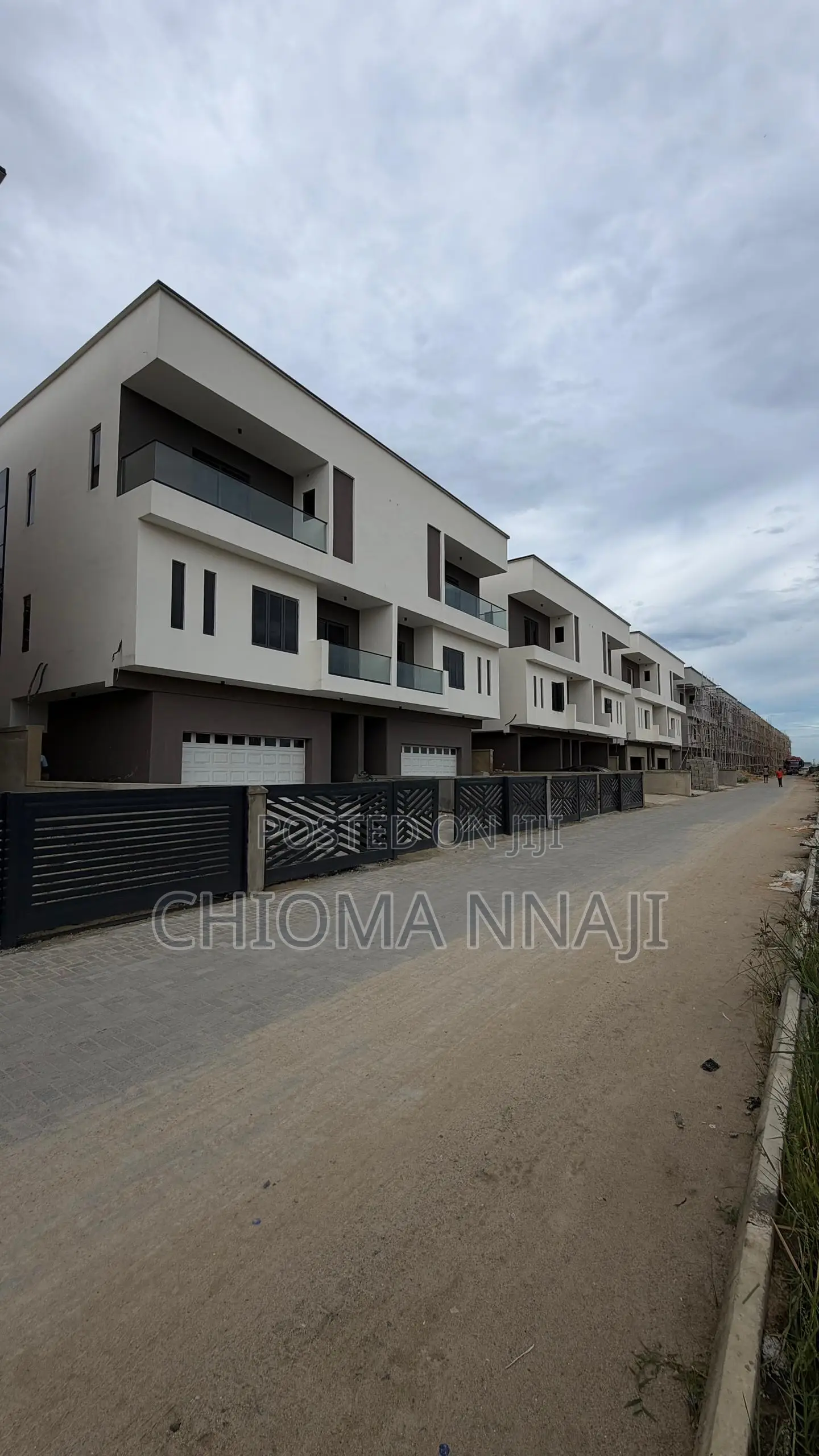4bdrm Duplex in Lekki Phase 1 for sale in Lekki Phase 1