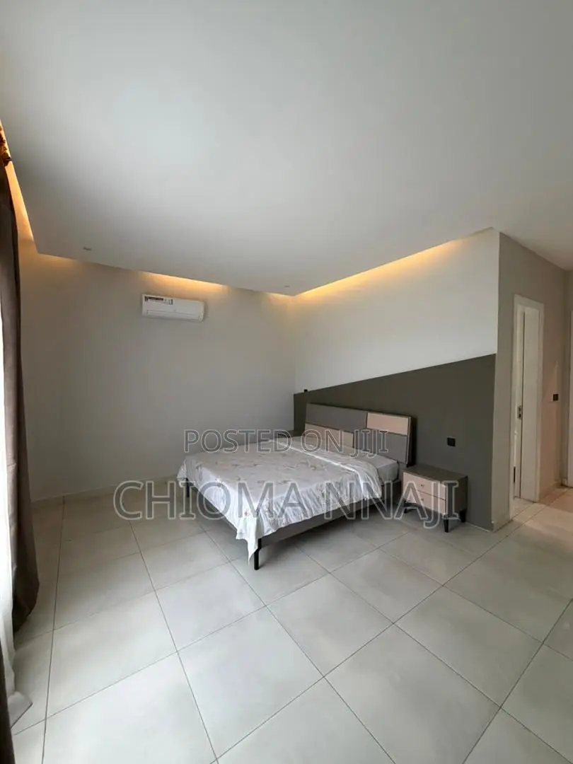 5bdrm Duplex in Lekki Phase 1 for sale in Lekki Phase 1