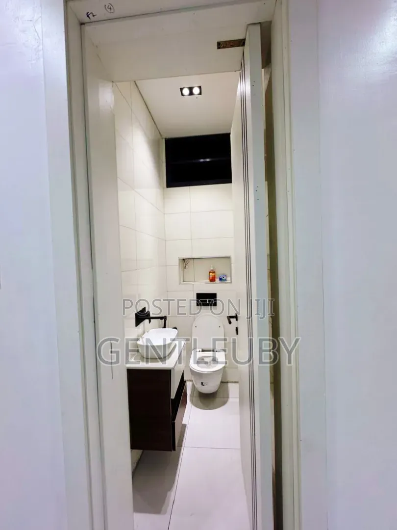 Furnished 2bdrm Apartment in Ologolo, Lekki Phase 2 for rent in Lekki Phase 2