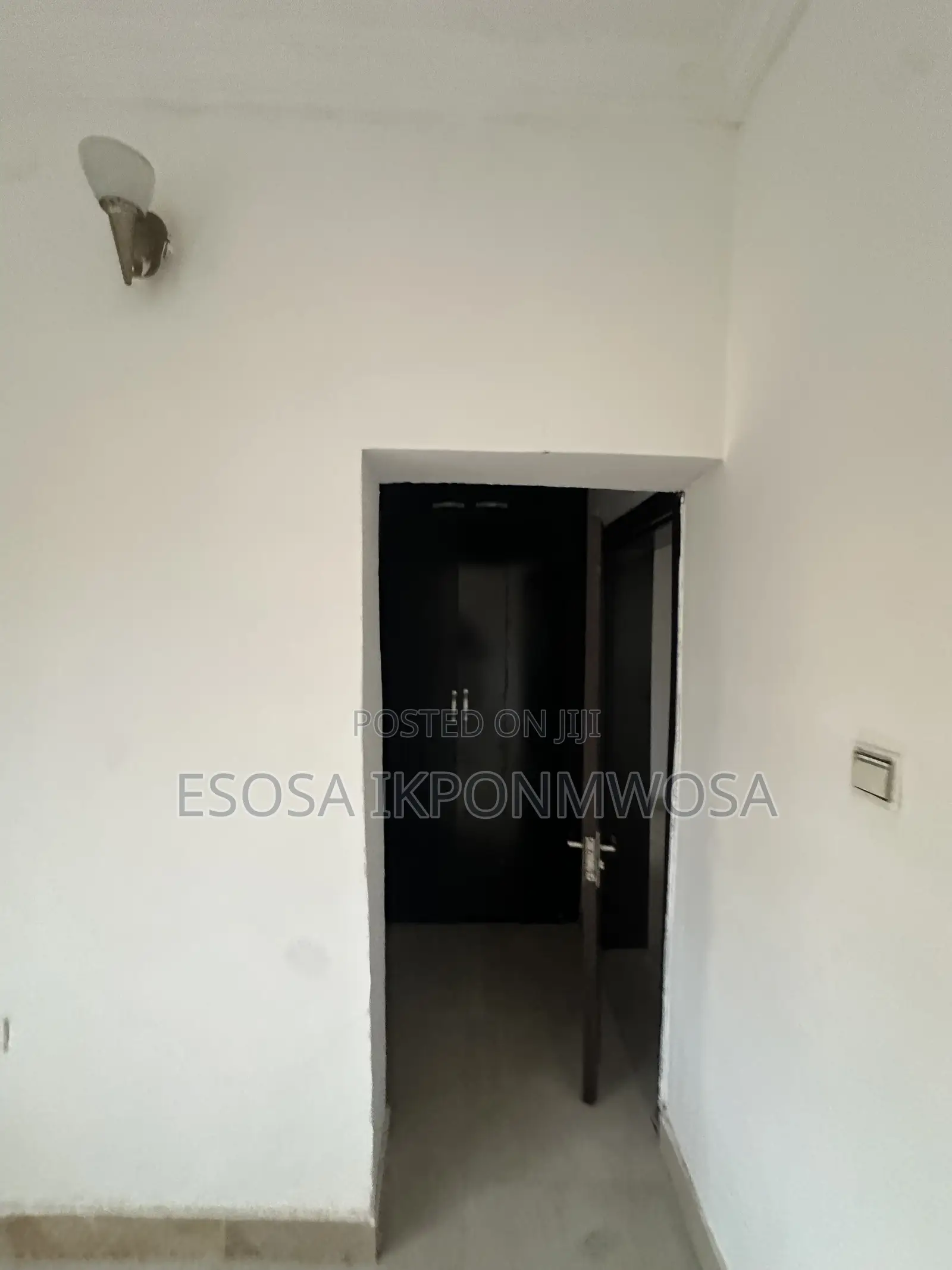 4bdrm Shared Apartment in Ajiran Mews, Chevron for rent in Chevron