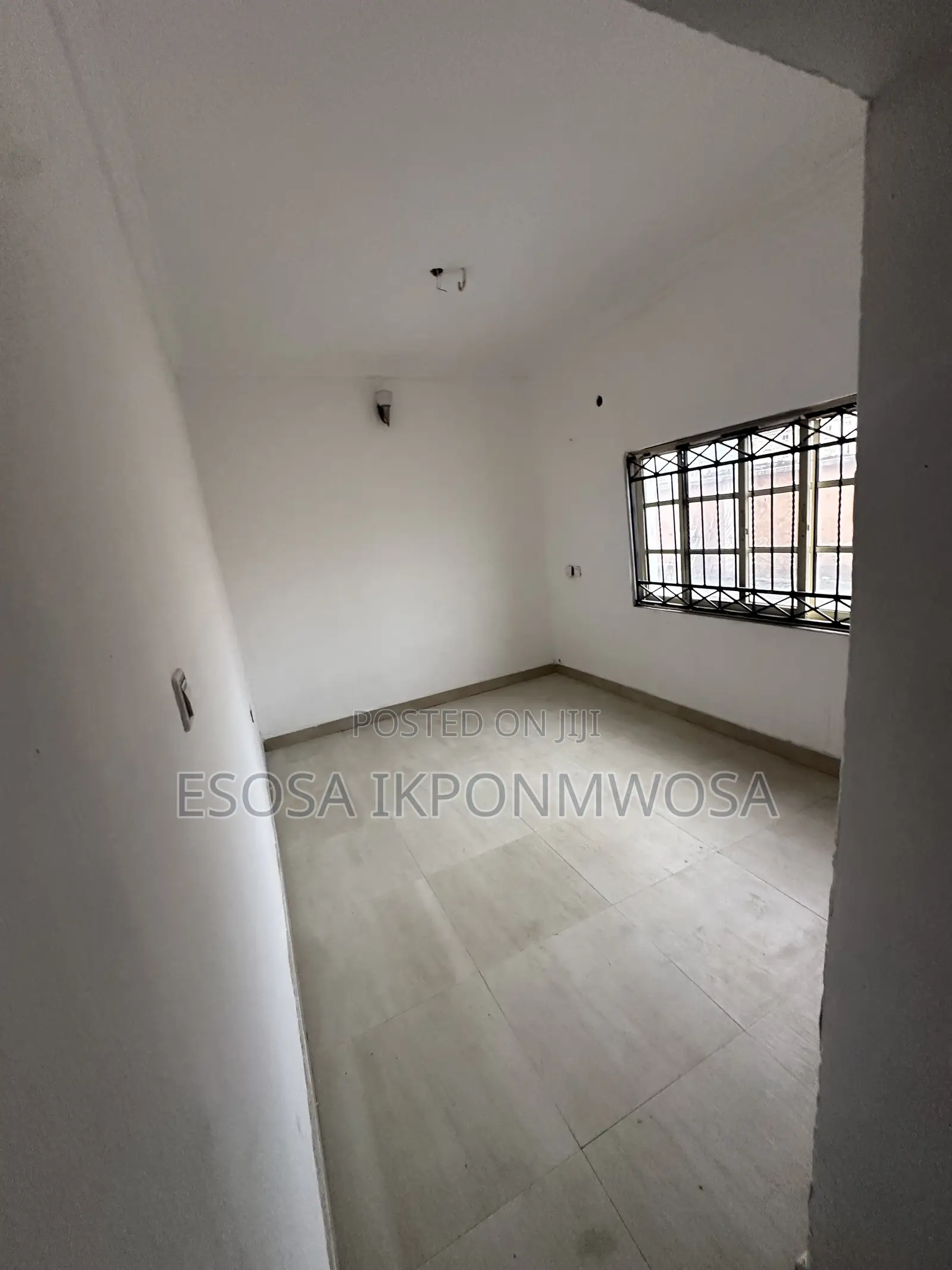 4bdrm Shared Apartment in Ajiran Mews, Chevron for rent in Chevron
