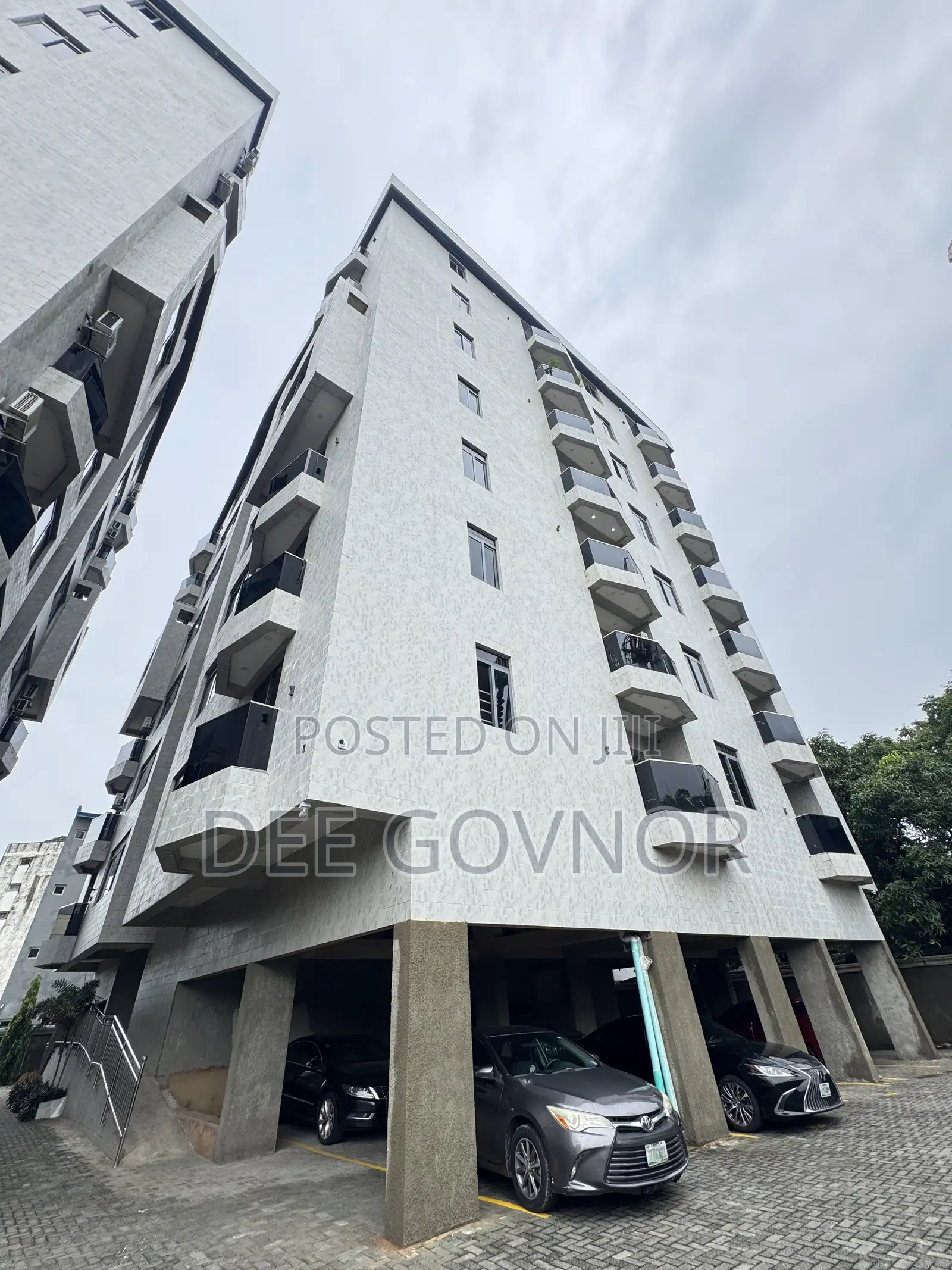 3bdrm Block of Flats in Kofo Abayomi for sale in Kofo Abayomi