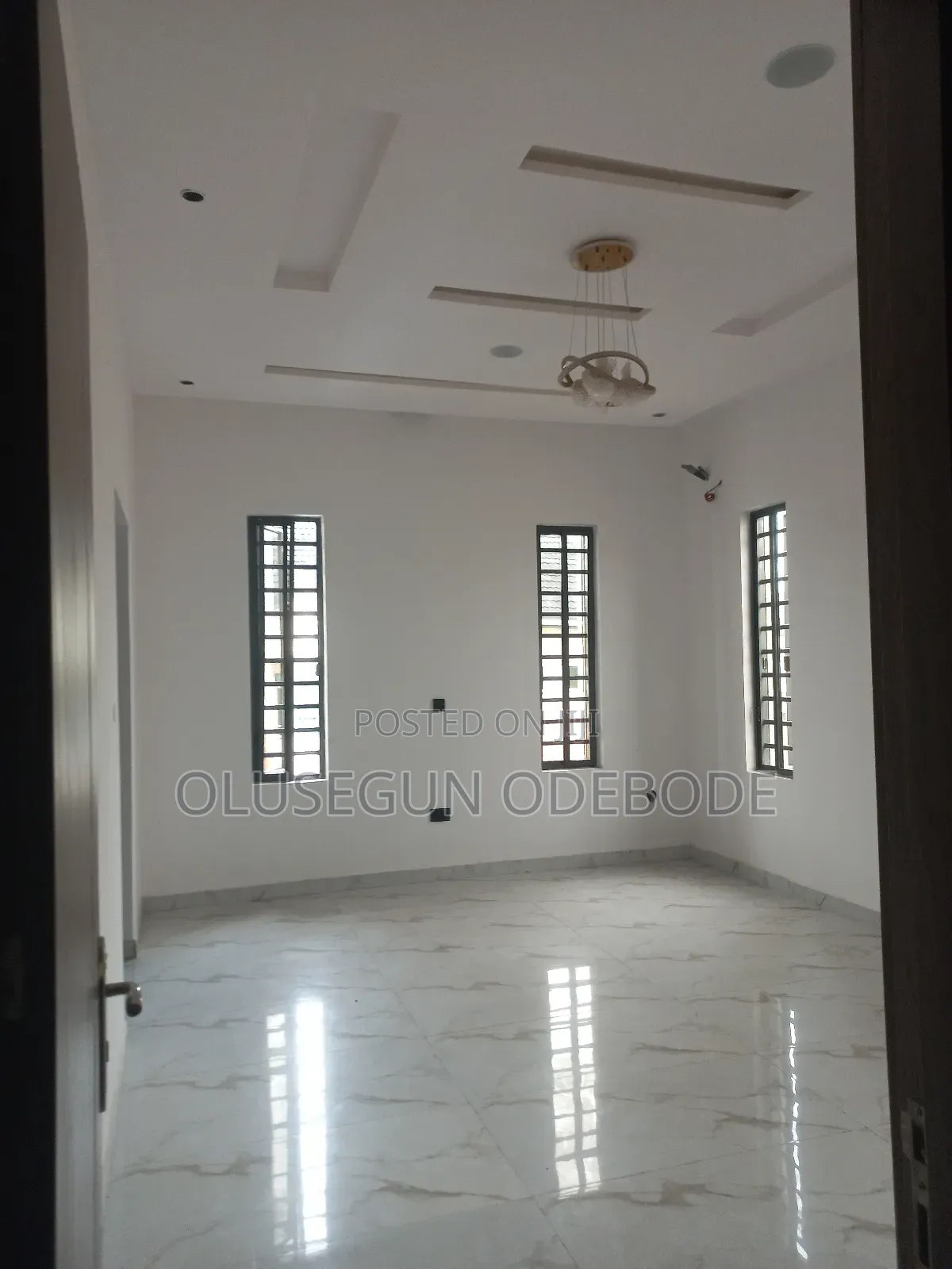 5bdrm Duplex in Omole Phase 2 for sale in Omole Phase 2