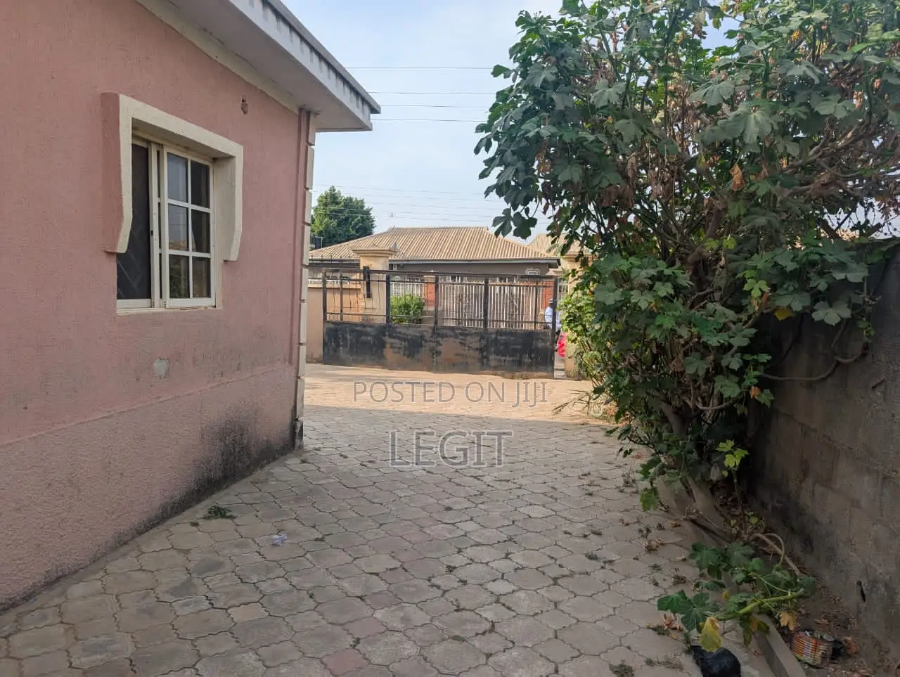 3bdrm Bungalow in Minna for sale in Minna