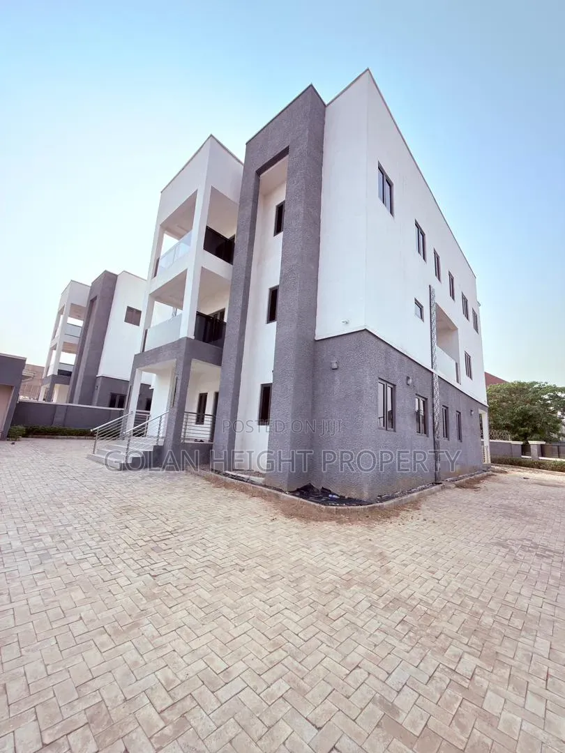 5bdrm Duplex in Mabushi for sale in Mabushi