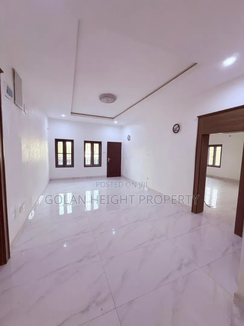 5bdrm Duplex in Mabushi for sale in Mabushi