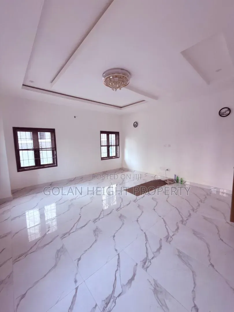 5bdrm Duplex in Mabushi for sale in Mabushi
