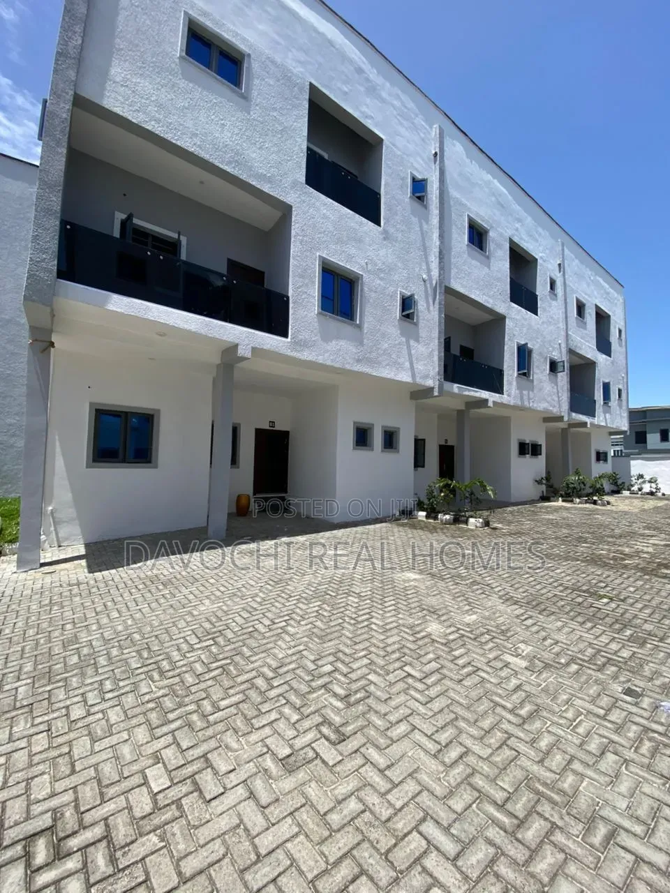 4bdrm Duplex in Sangotedo for sale in Sangotedo