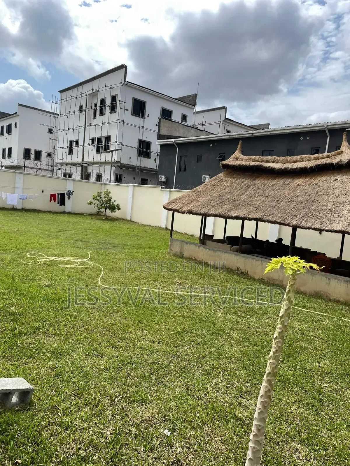 Brand New One Bedroom Luxury Serviced Apartment in Durumi