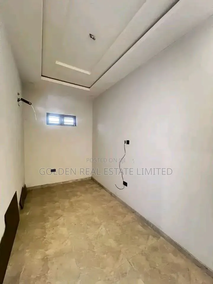 4bdrm Duplex in Ikate for sale in Ikate