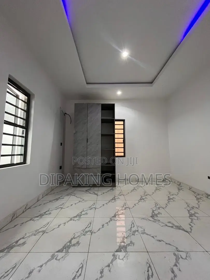 Furnished 4bdrm Duplex in Ikeja for sale in Ikeja