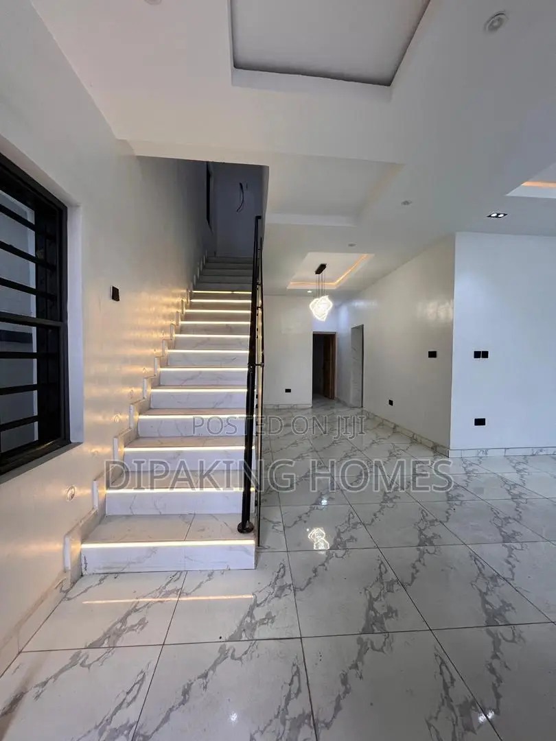 Furnished 4bdrm Duplex in Ikeja for sale in Ikeja