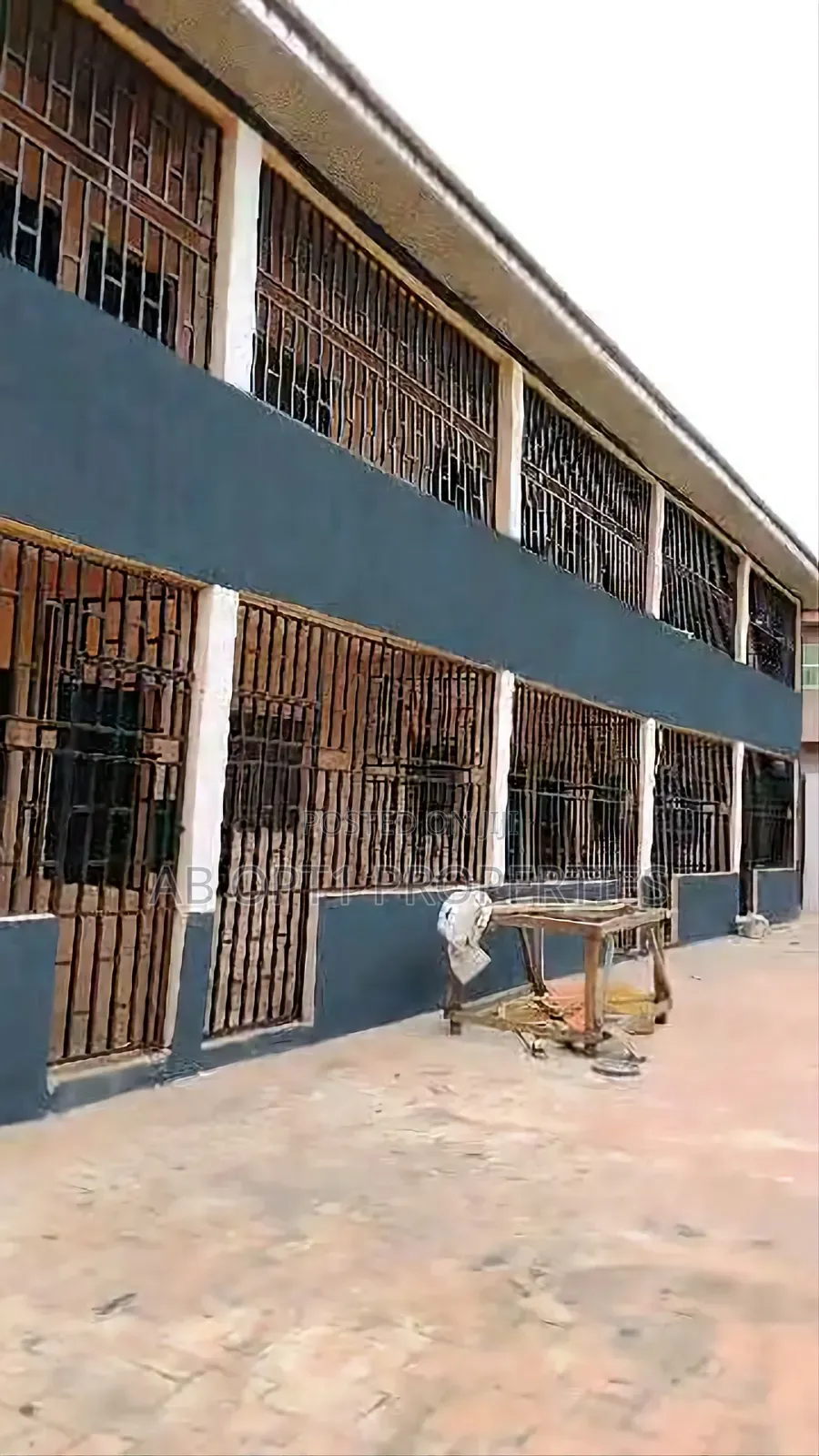 29 Rooms Hostel at Ugbowo, Uniben Axis for Sale in Benin City