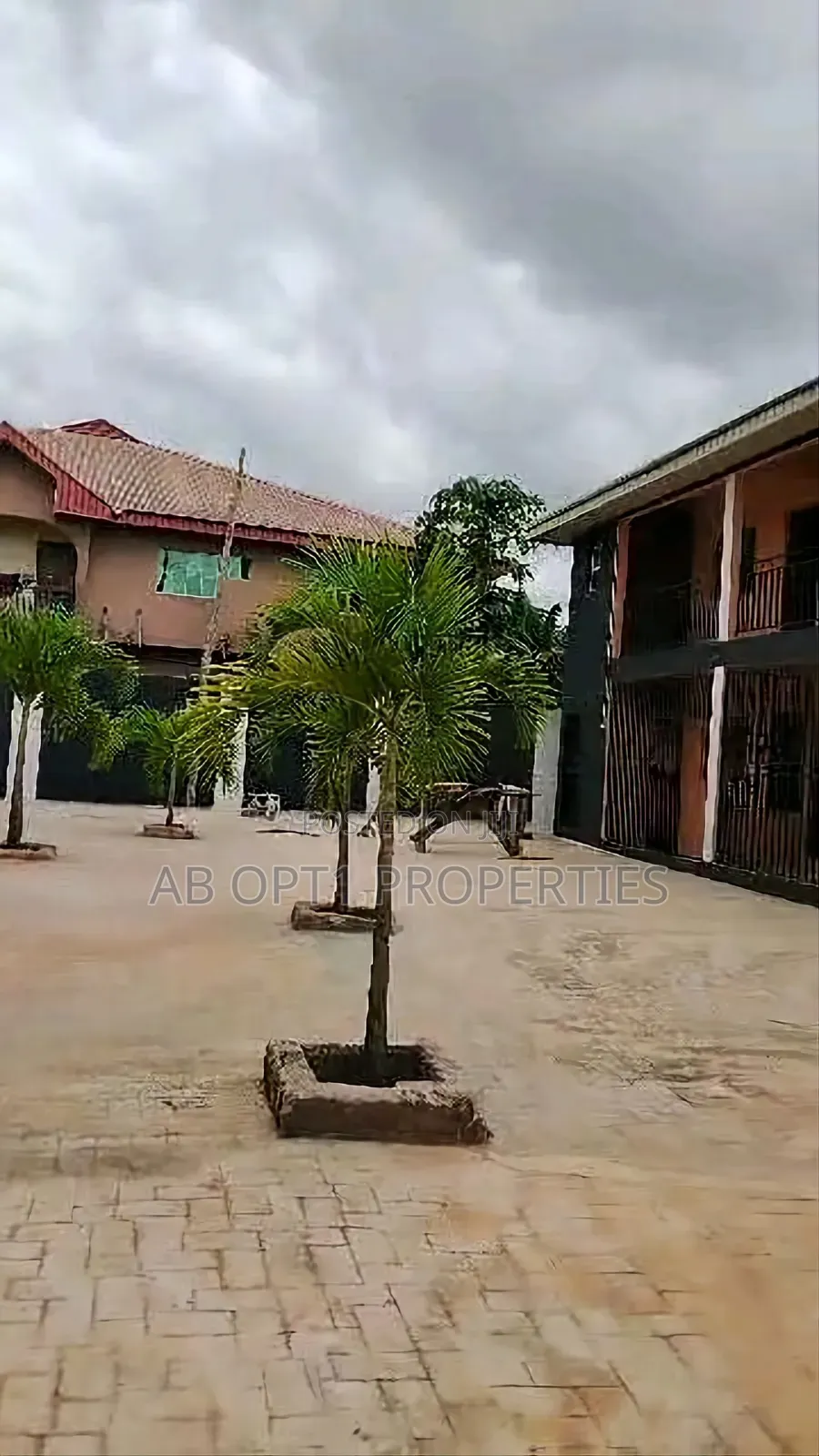29 Rooms Hostel at Ugbowo, Uniben Axis for Sale in Benin City