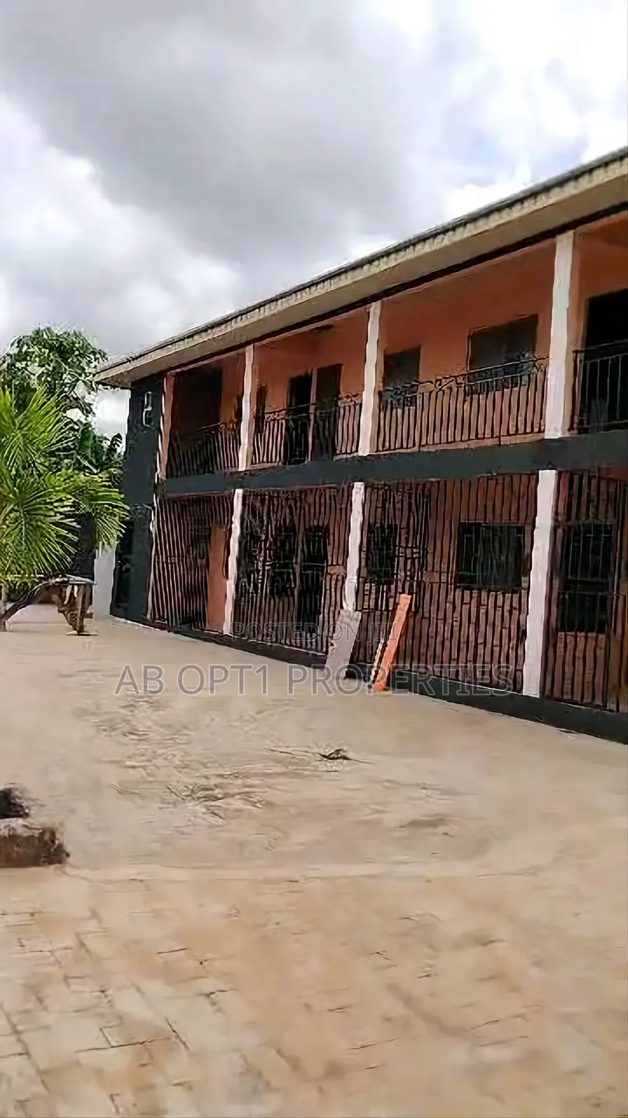 29 Rooms Hostel at Ugbowo, Uniben Axis for Sale in Benin City