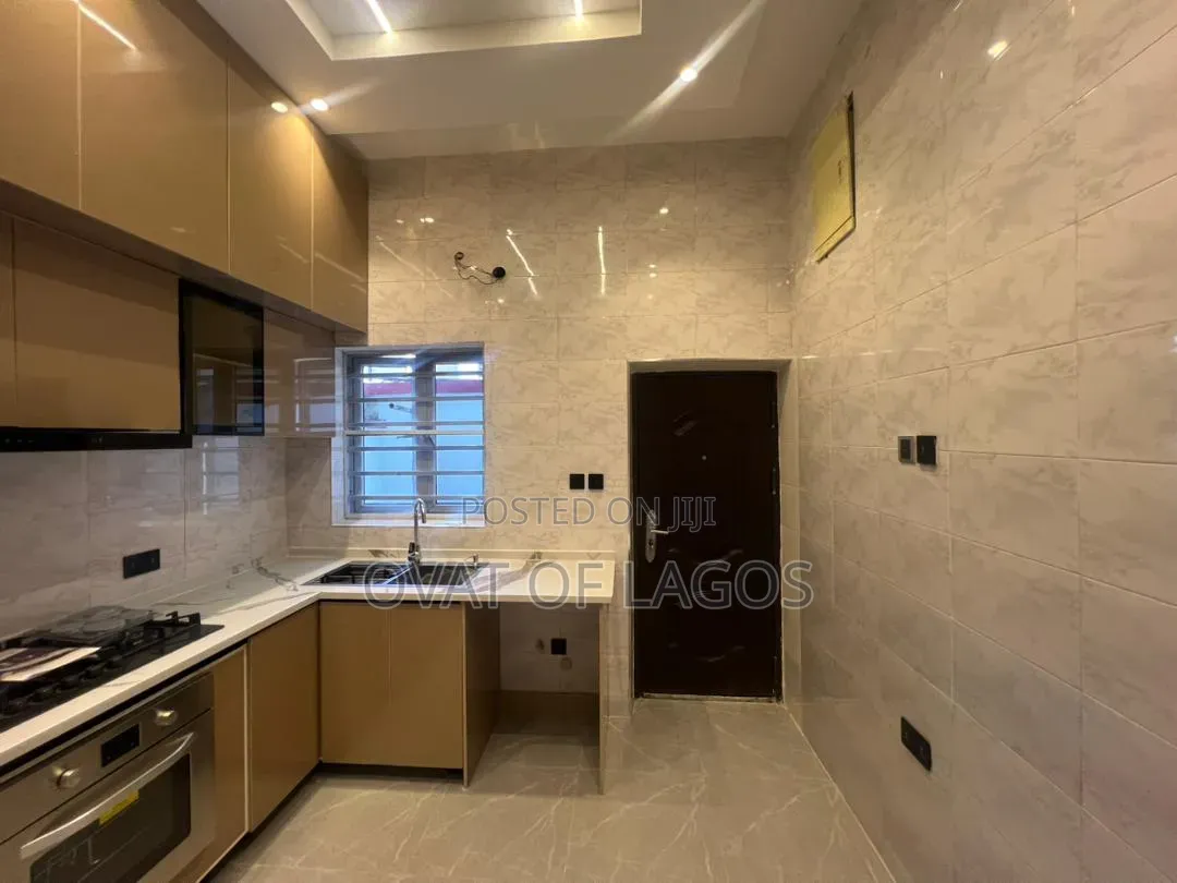 4bdrm Duplex in Orchid, Lekki Expressway for rent in Lekki Expressway