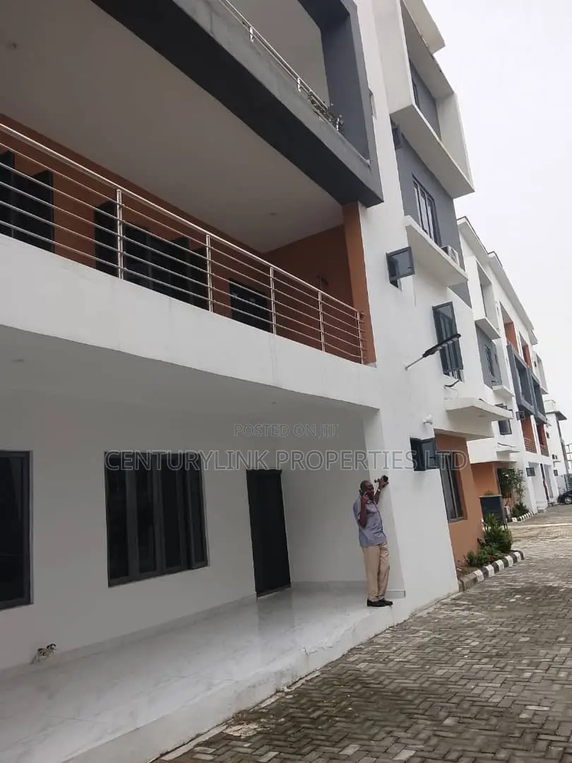3bdrm Block of Flats in Lekki Pride 1 Estate, Ajiwe for rent in Ajiwe