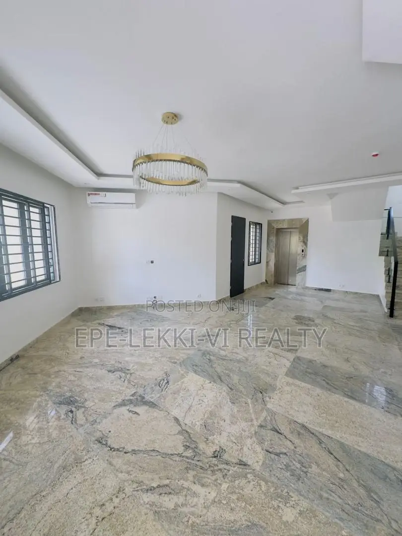 5bdrm Duplex in Old Ikoyi for sale in Old Ikoyi