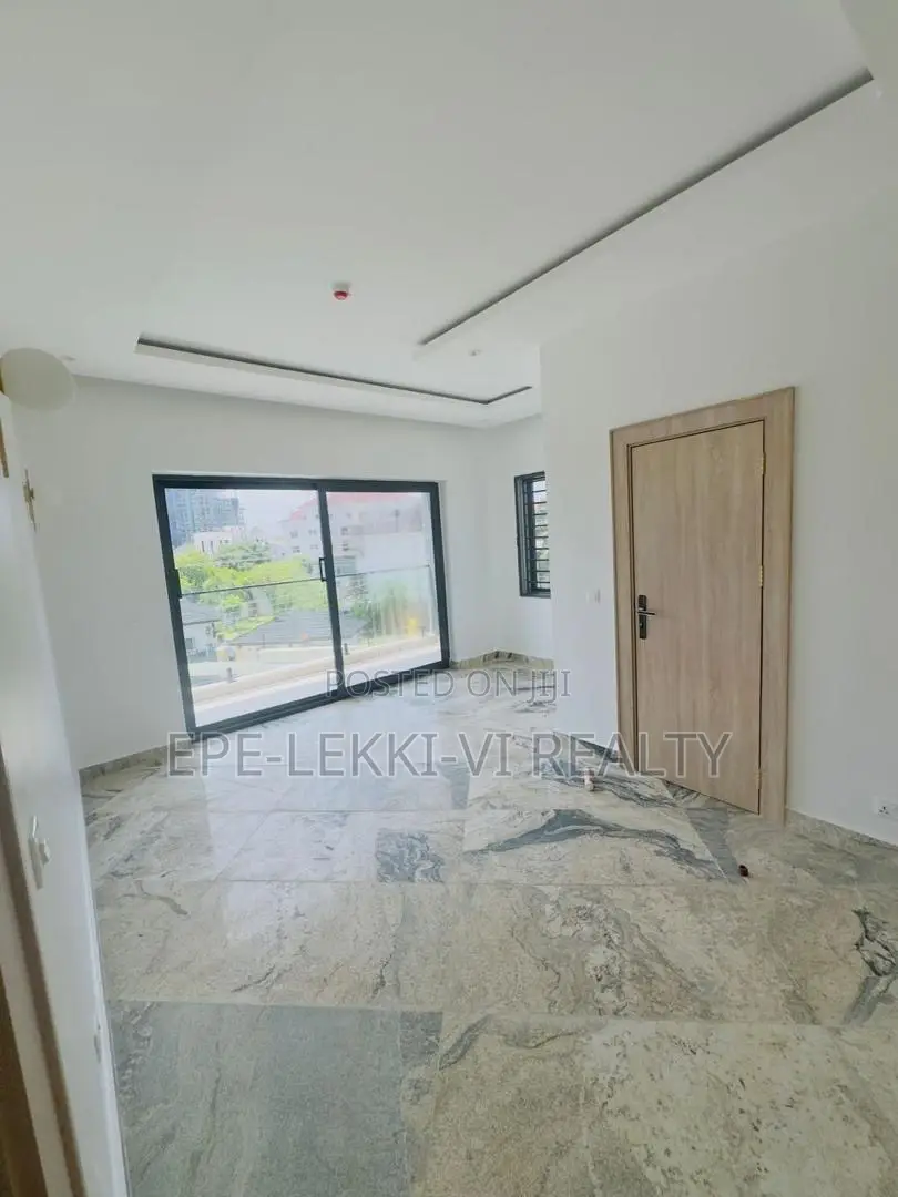 5bdrm Duplex in Old Ikoyi for sale in Old Ikoyi