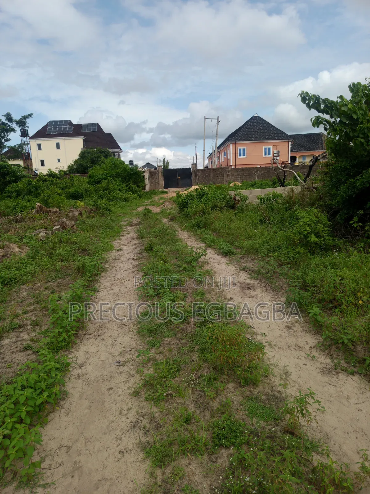 Plots of Land in a Well Developed Neighborhood in Ejigbo / Ejigbo