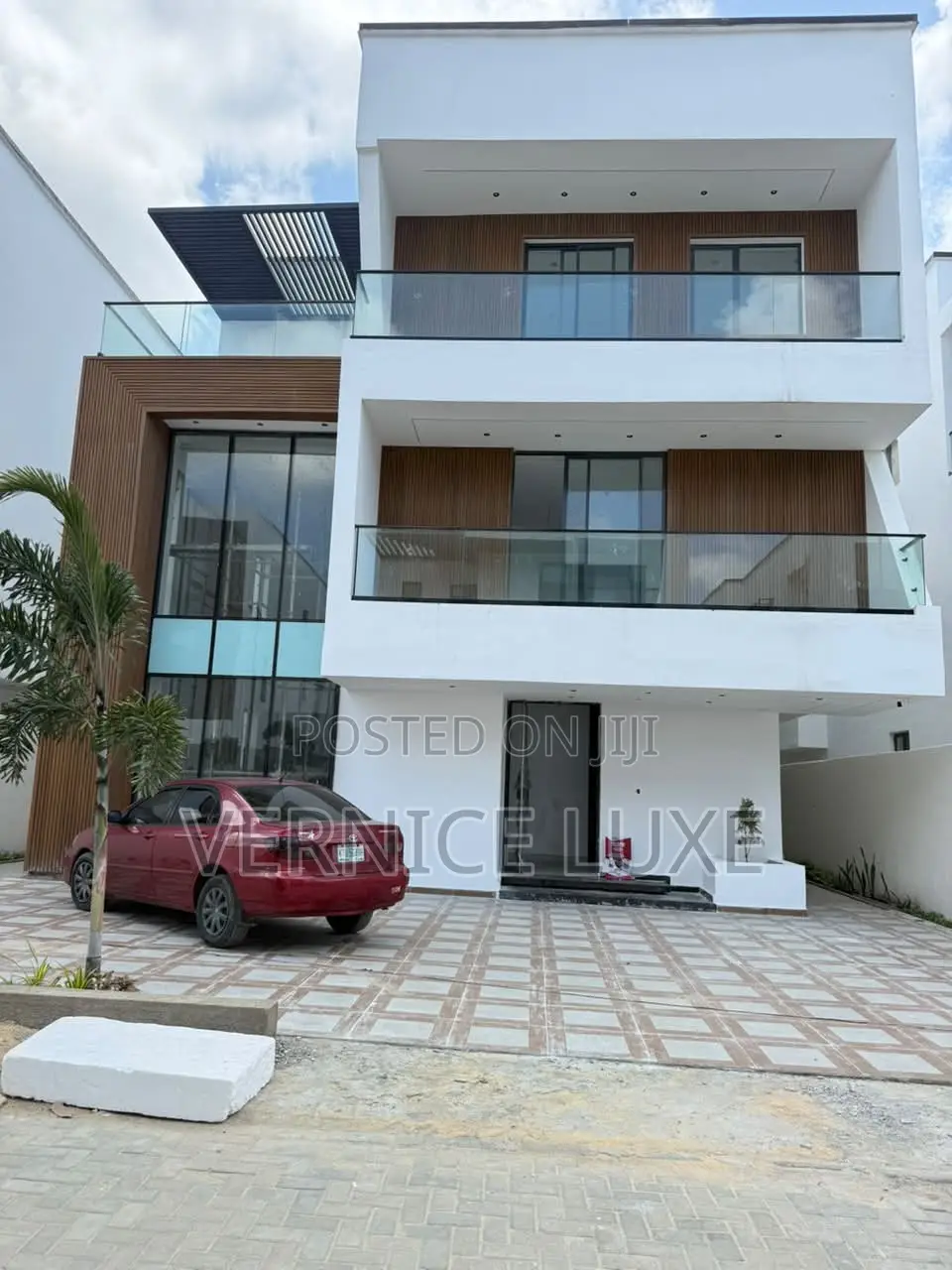 6bdrm Duplex in Lekki Phase 1 for sale in Lekki Phase 1