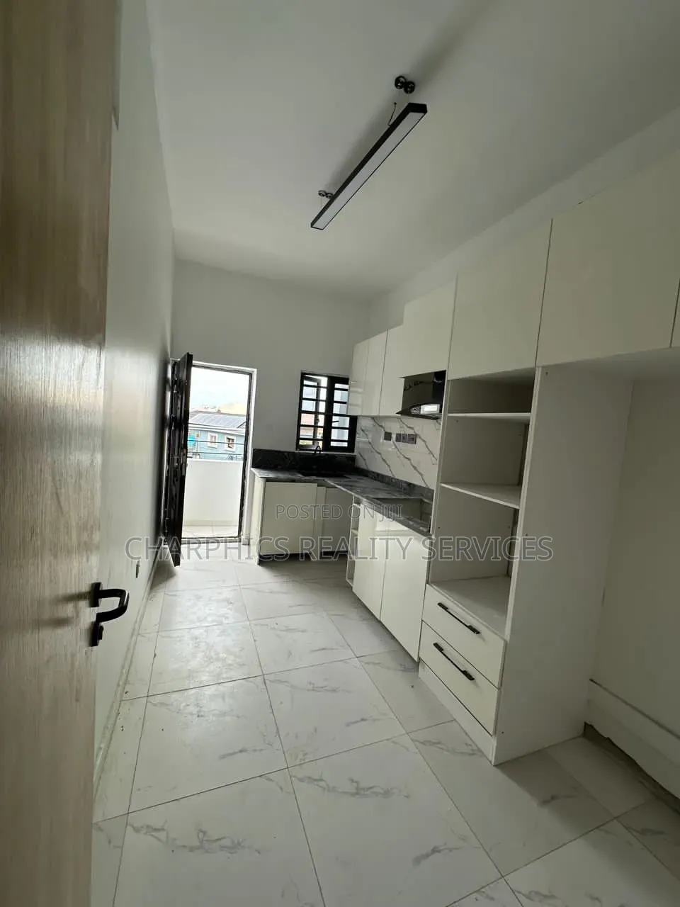 2bdrm Apartment in Lekki Phase 2 for rent in Lekki Phase 2