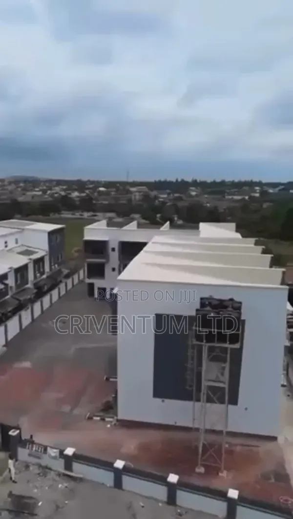 4bdrm Duplex in Gaduwa for sale in Gaduwa