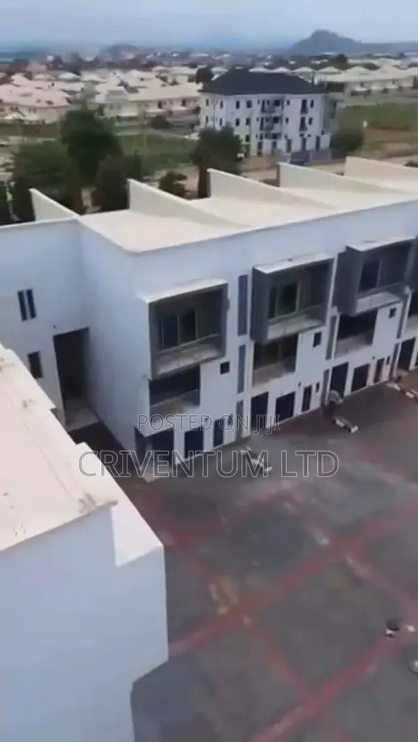 4bdrm Duplex in Gaduwa for sale in Gaduwa