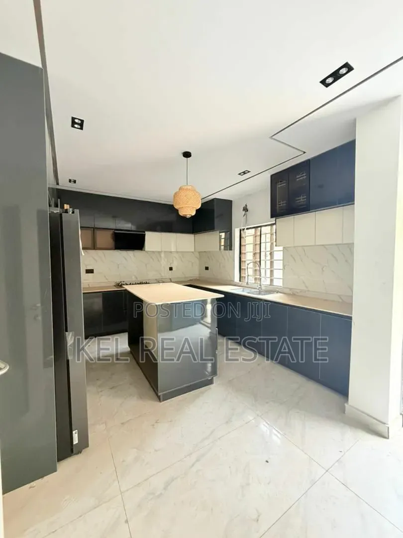 4bdrm Duplex in GRA Phase 1 for sale in GRA Phase 1