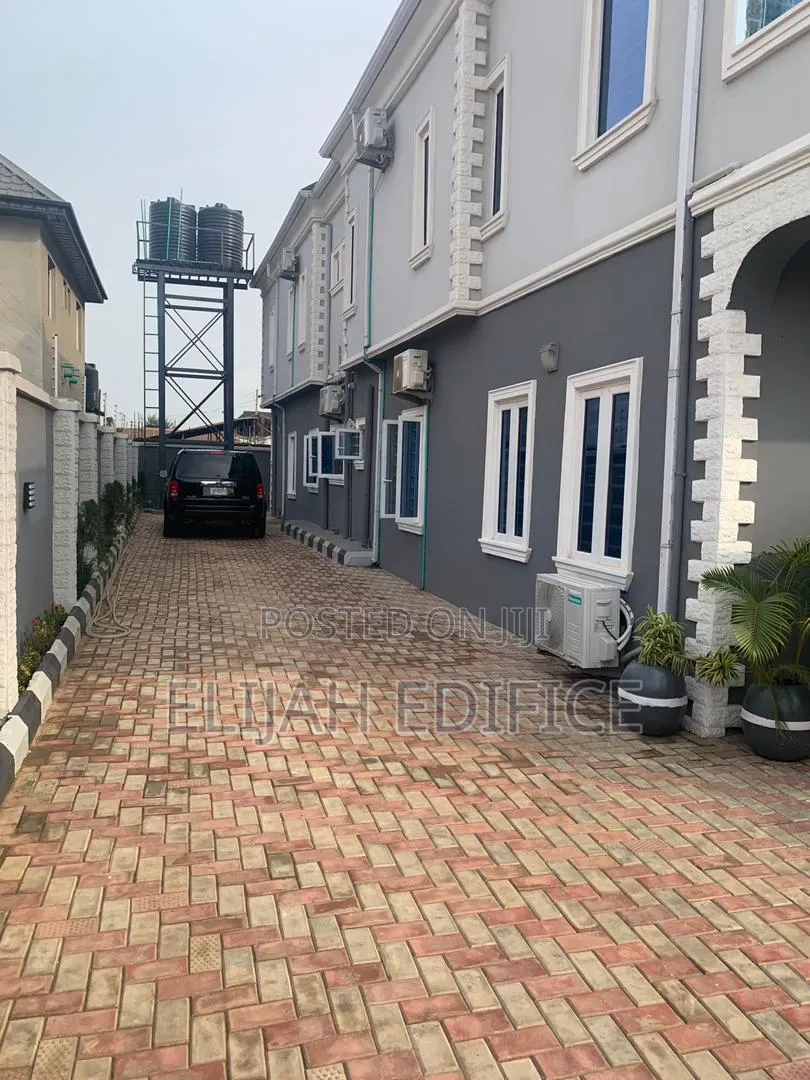 Furnished Mini Flat in Odogunyan, Ikorodu Garage for rent in Ikorodu Garage