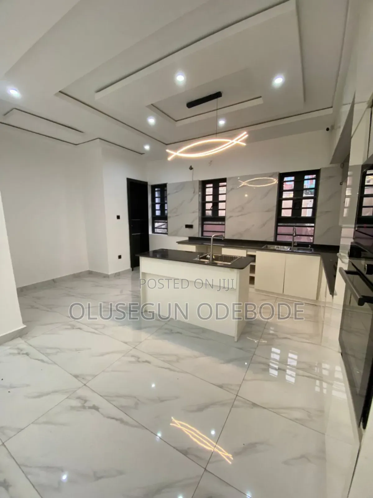 5bdrm Duplex in Omole Phase 2 for sale in Omole Phase 2