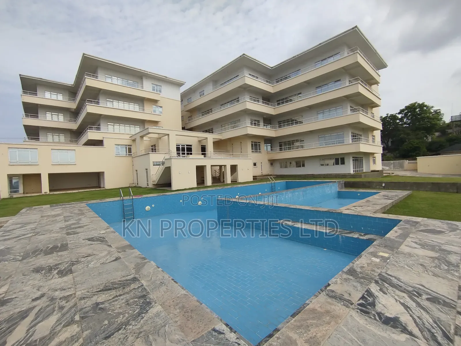 3bdrm Apartment in Guzape for sale in Guzape District