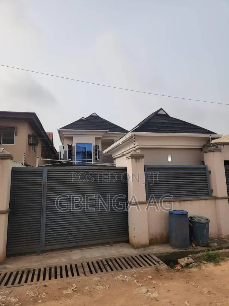 Furnished 6bdrm Duplex in Iroko Estate Isheri for sale in Iseri Olofin