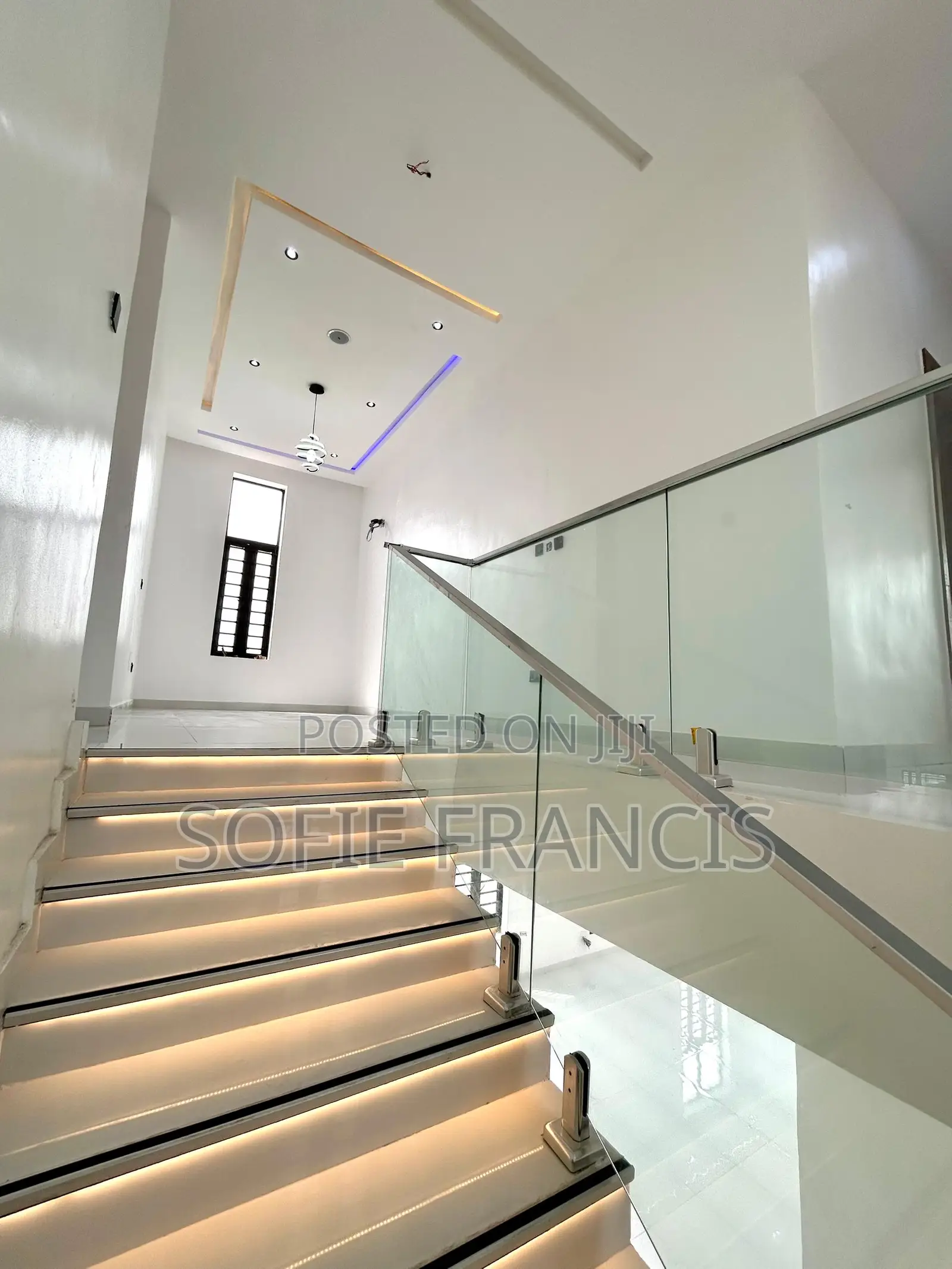 5bdrm Duplex in Sangotedo for sale in Sangotedo