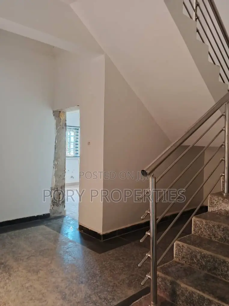20bdrm Duplex in Jabi for sale in Jabi