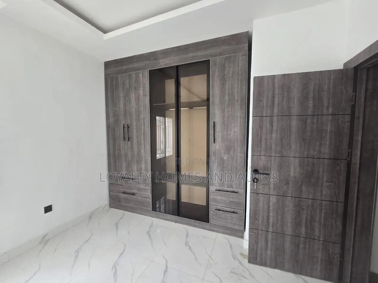 4bdrm Duplex in Berger for sale in Berger