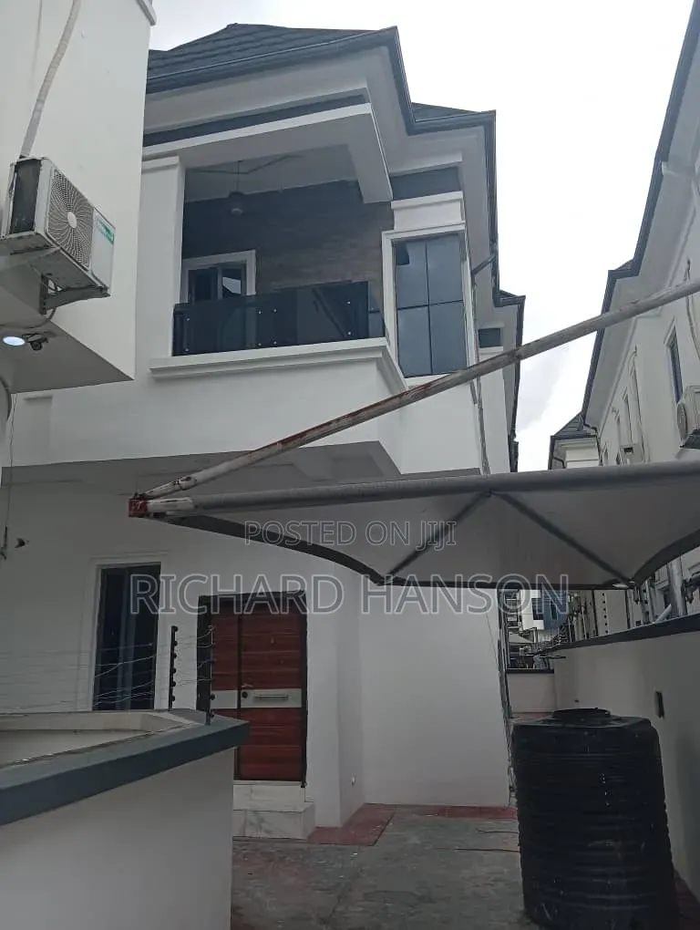 4bdrm Duplex in Secured, Chevron for rent in Chevron