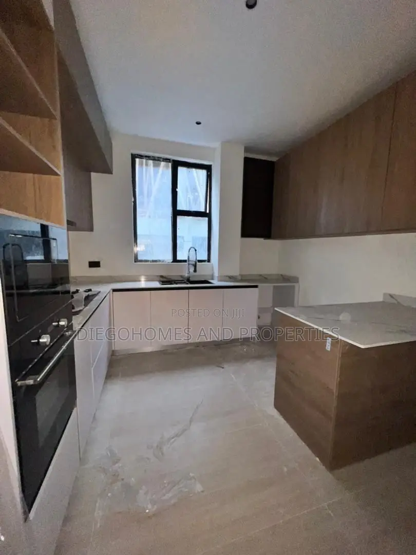 3bdrm Apartment in Ikate for sale in Ikate