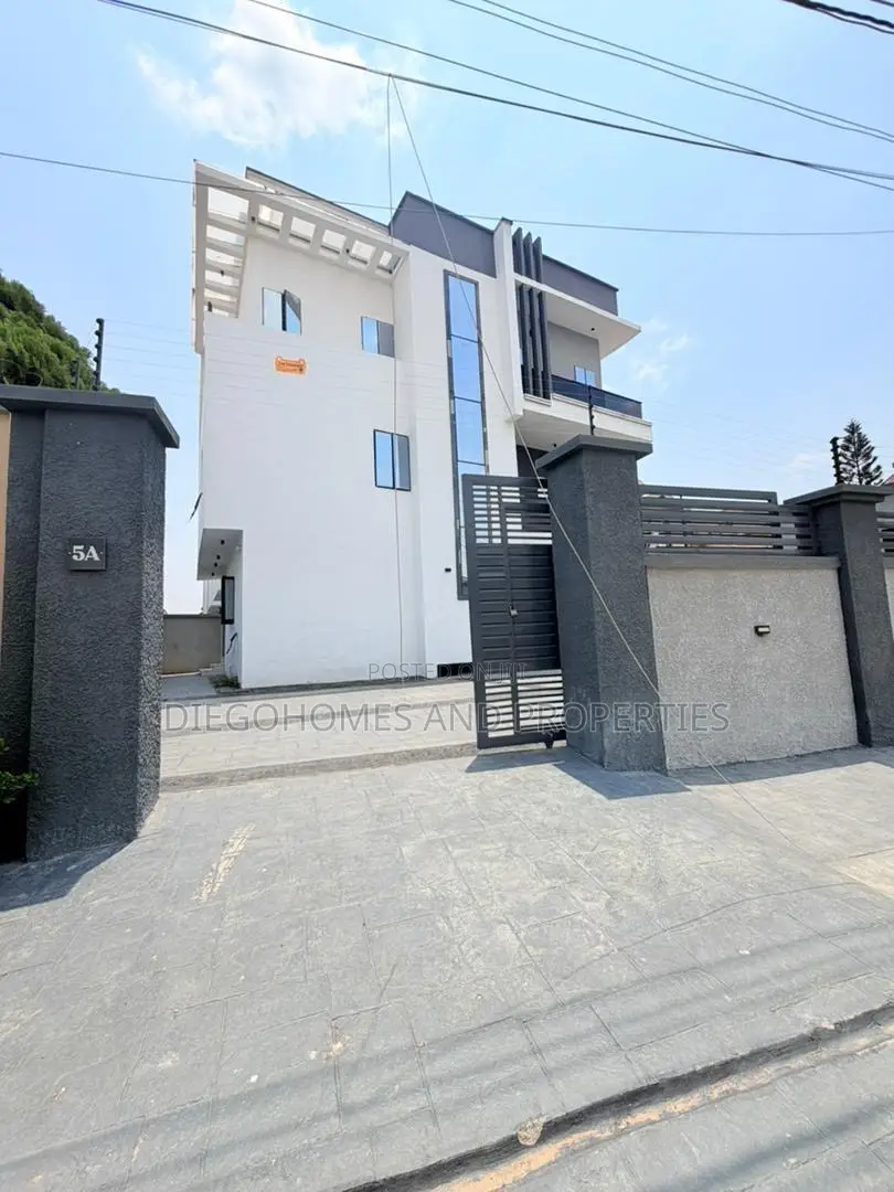 4bdrm Duplex in Magodo for sale in Magodo