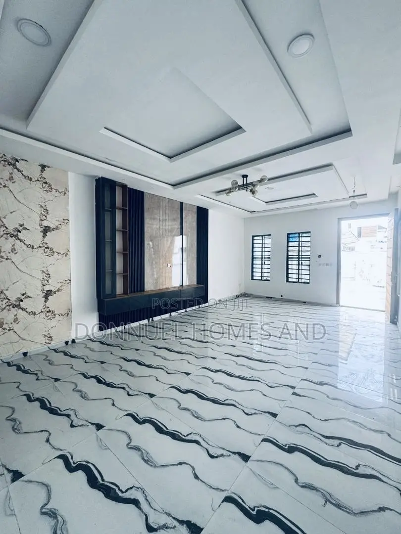 4bdrm Duplex in Lekki Expressway for rent in Lekki Expressway