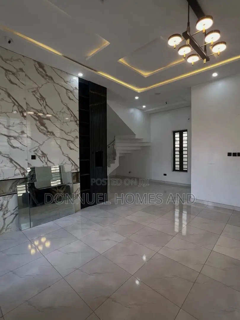 5bdrm Duplex in Lekki Expressway for rent in Lekki Expressway