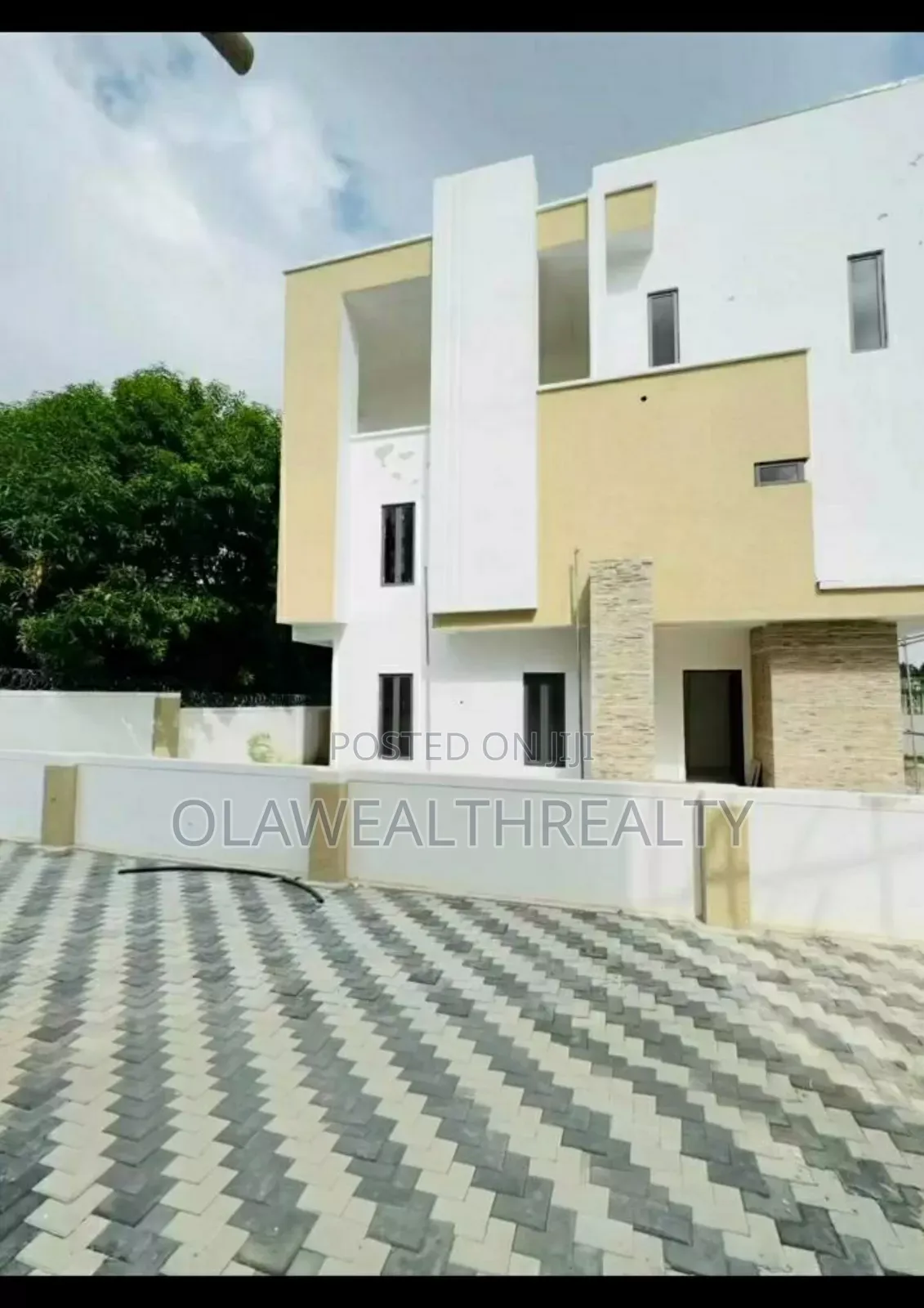 5bdrm Duplex in Asokoro for sale in Asokoro