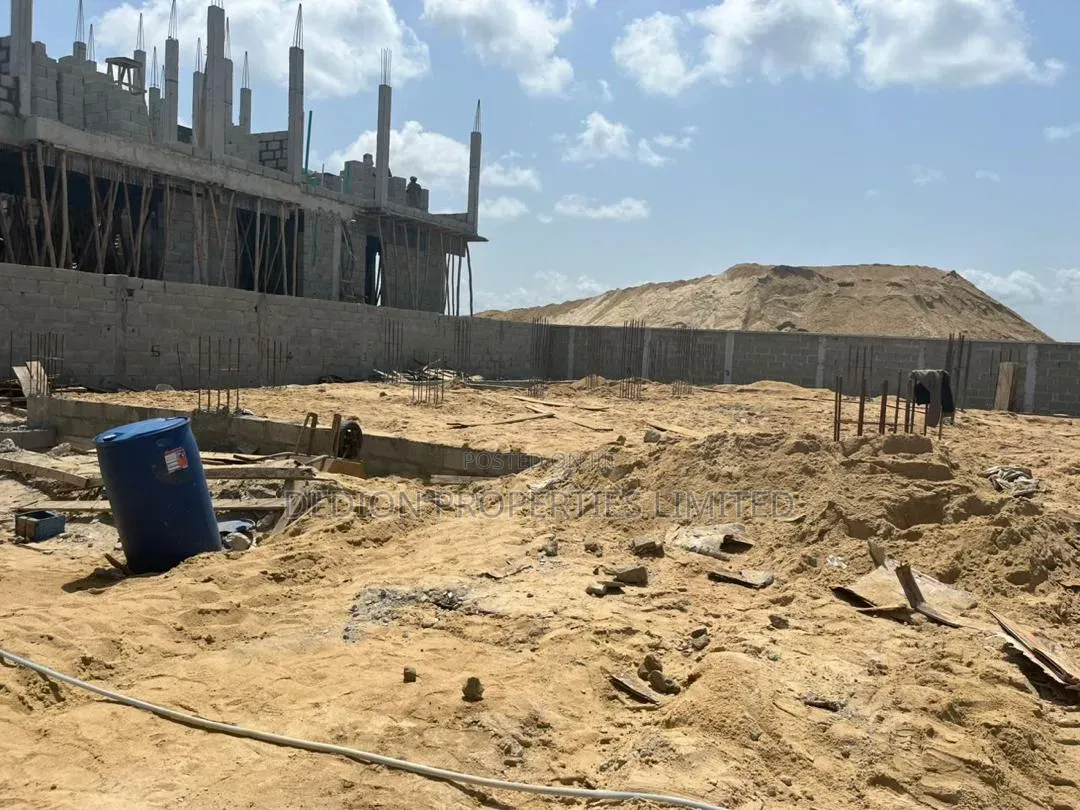 2bdrm Maisonette in Laguna Seaview, Lekki Phase 1 for sale in Lekki Phase 1