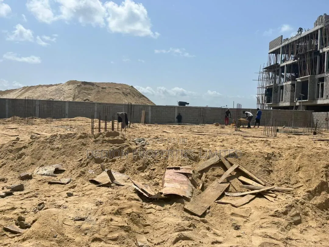 2bdrm Maisonette in Laguna Seaview, Lekki Phase 1 for sale in Lekki Phase 1