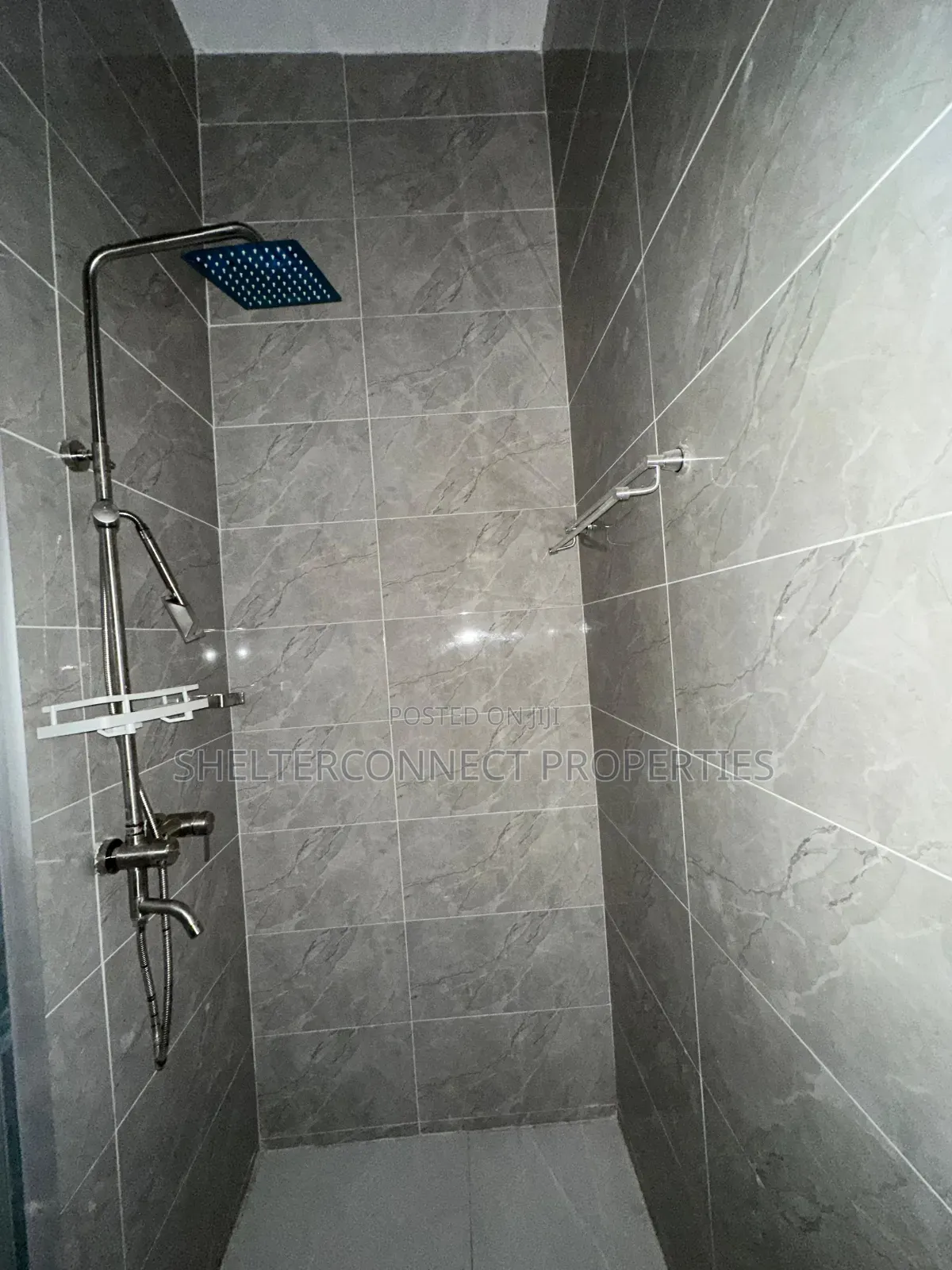 5bdrm Duplex in Lekki Expressway for sale in Lekki Expressway